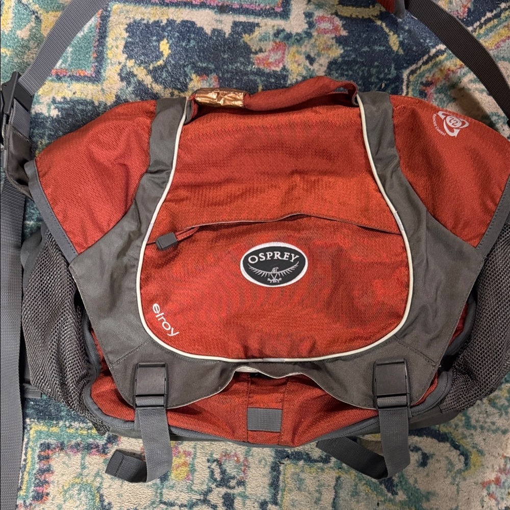 Osprey Men's messenger bag in Rust and grey